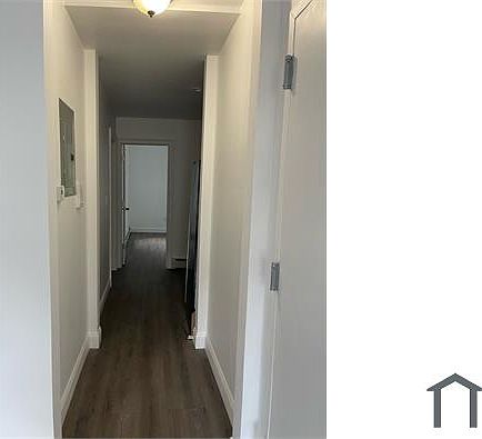 1st image of 122 Herriot St
