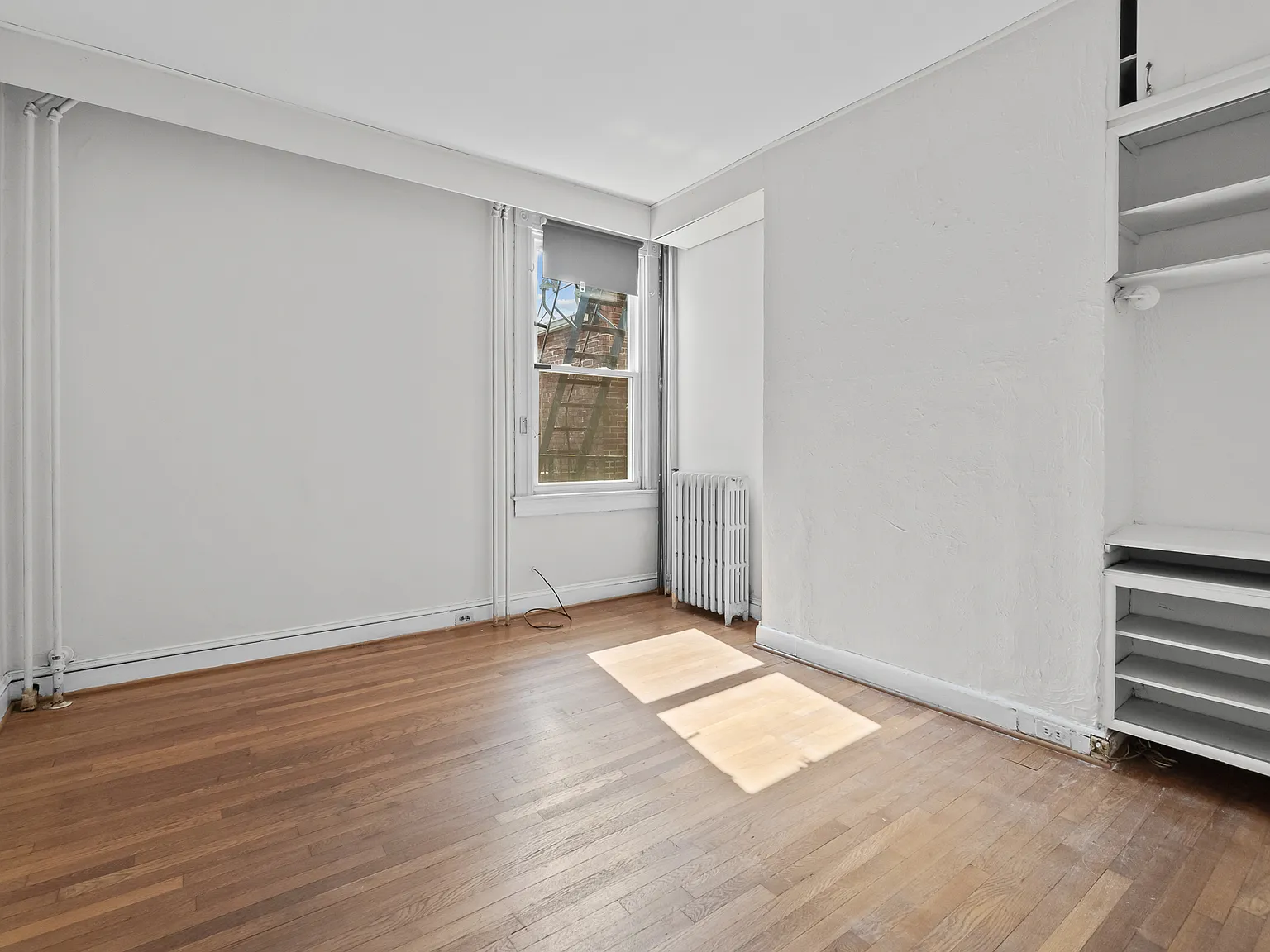 1 bed, 800 sqft, $550 — Photo 4