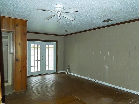 5th image of 2917 W 4th Ave
