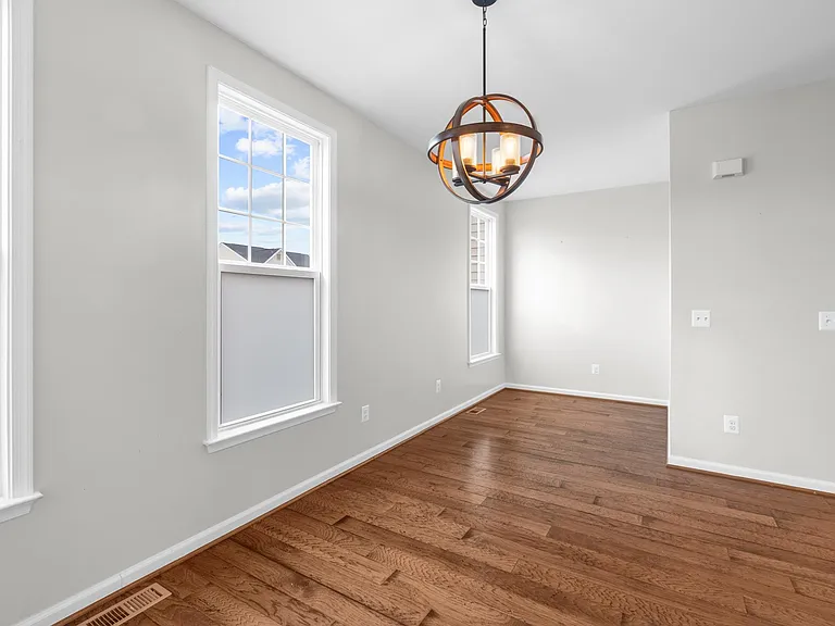 133 Biscane Ct — Photo 6