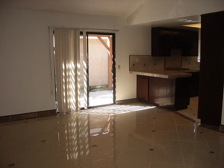 3125 Manistee Dr — Photo 9