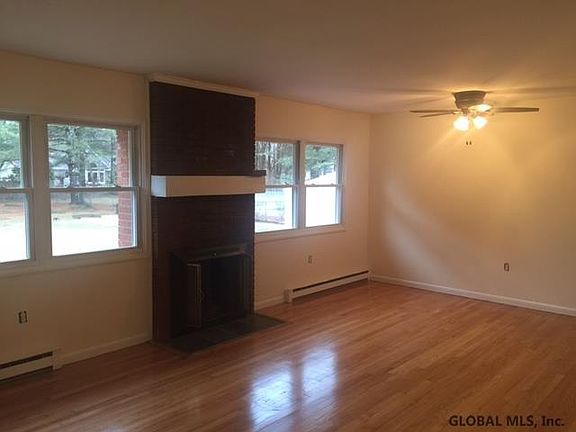 5th image of 480 Grand Ave