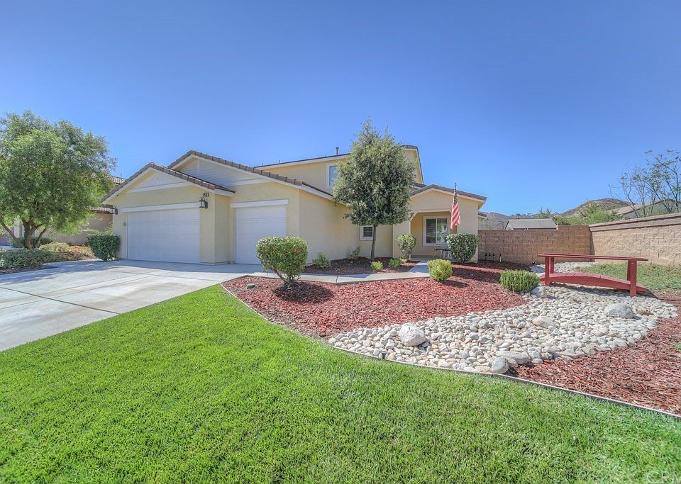 1st image of 34159 Hillside Dr
