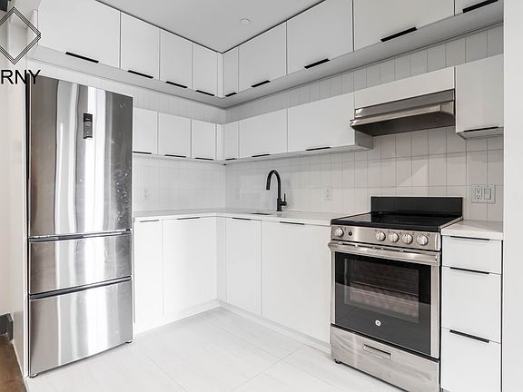 5th image of 1078 Bergen St #4R