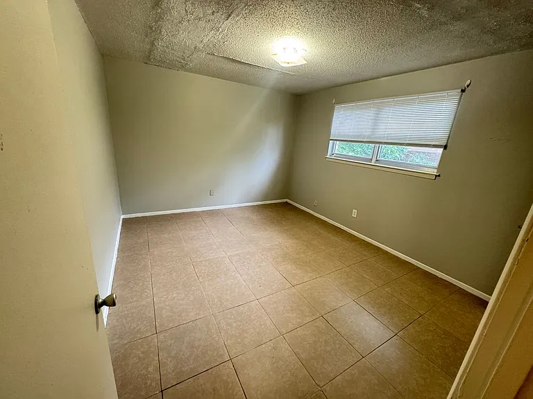 151 N Belvedere Blvd — Photo 12
