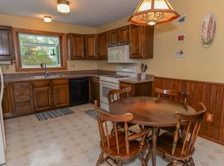 9934 Rich Valley Blvd, Inver Grove Heights, MN 55077