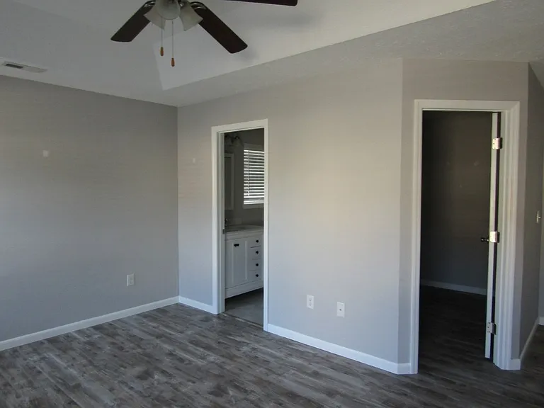 151 Heath Dr — Photo 9