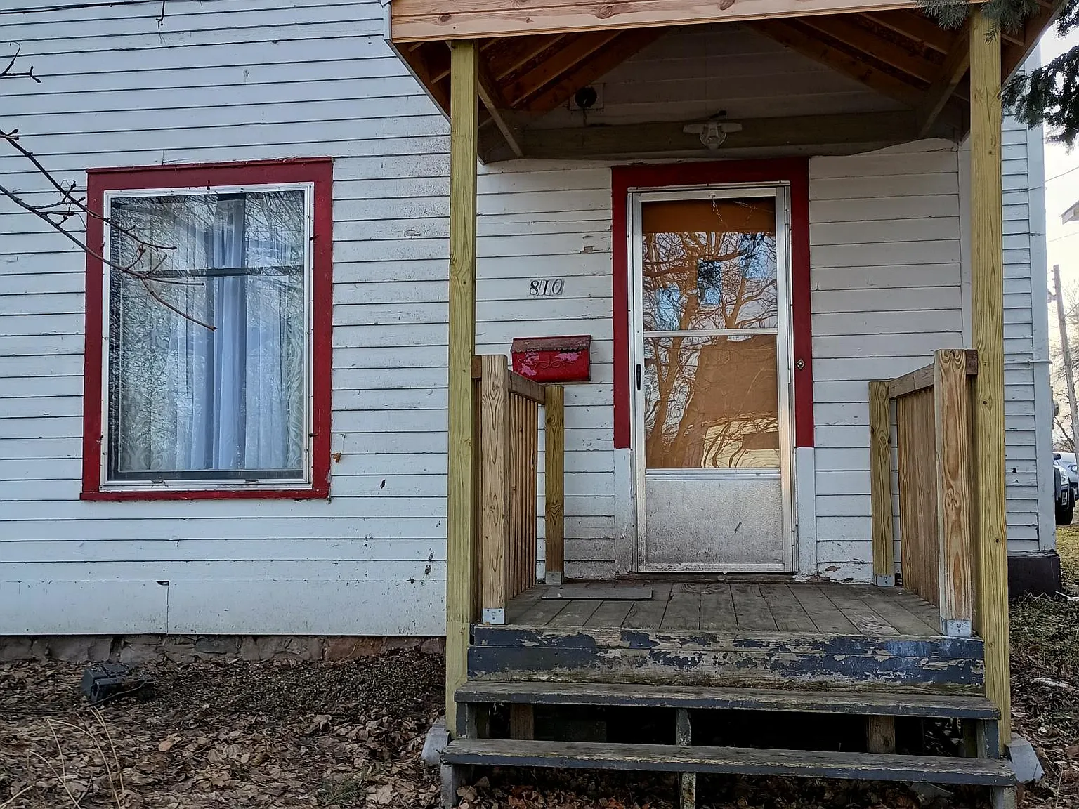 3 bed, 1.5 bath, 1126 sqft, $1,500 — Photo 3