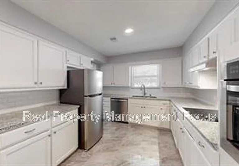 14724 Overview Dr — Photo 12