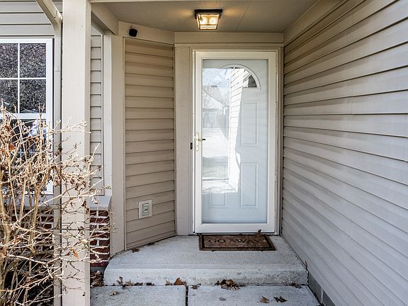 4th image of 12325 Winding Creek Cir