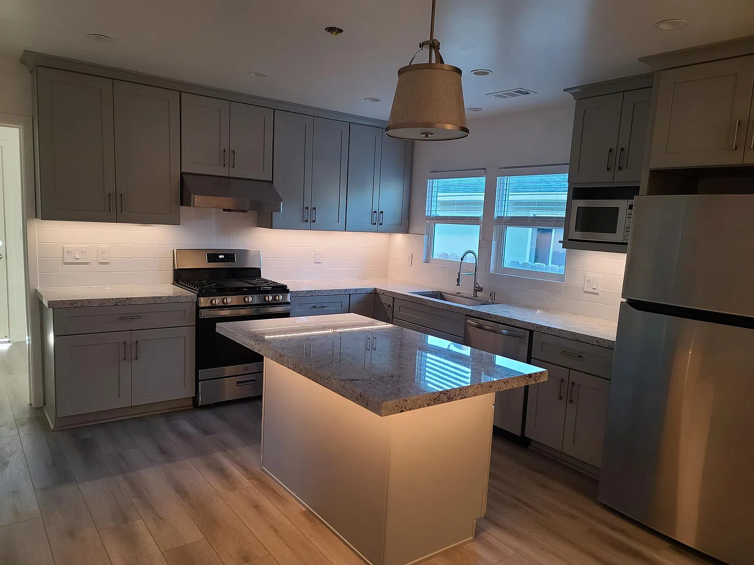 1030 Prune St — Photo 4