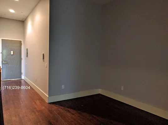 Rented by Manhattan Management LLC | media 11