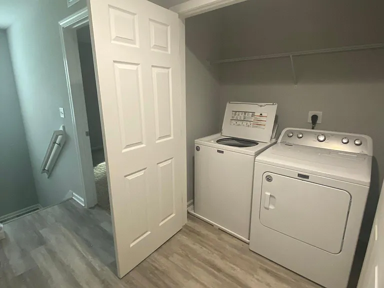 1737 Charlotte St — Photo 21