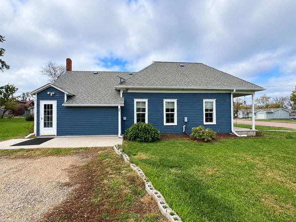 112 E Harold St, Crofton, NE 68730