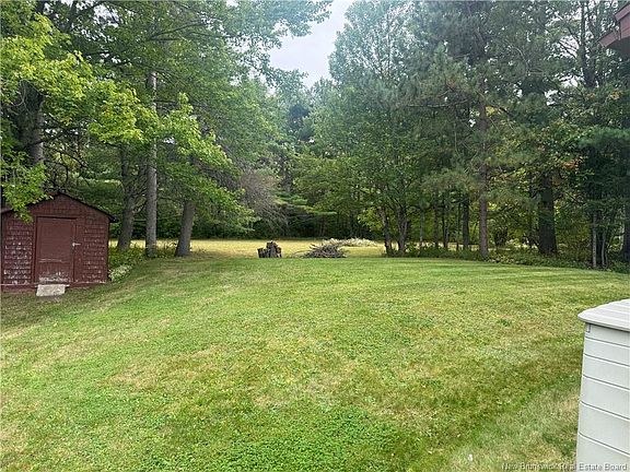 3rd image of 255 Broad Rd