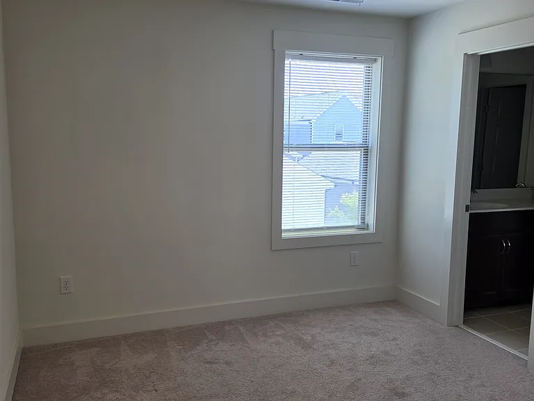 6260 Taylor Rd — Photo 13
