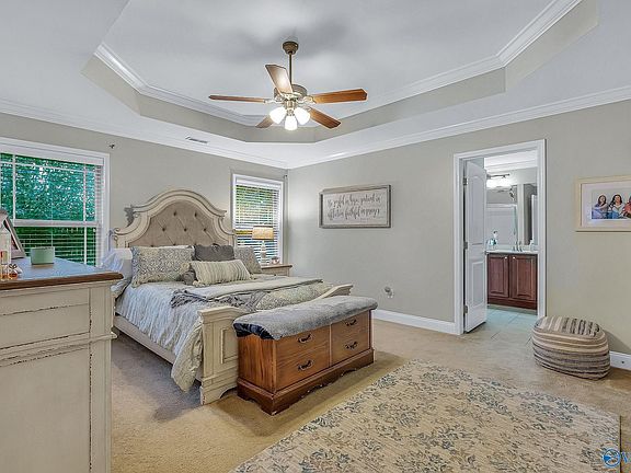 5th image of 5024 Montauk Trl SE
