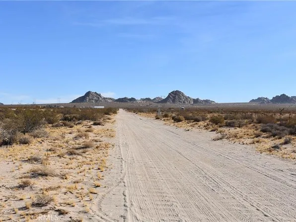 1 Hobart Rd #31, Lucerne Valley, CA 92356
