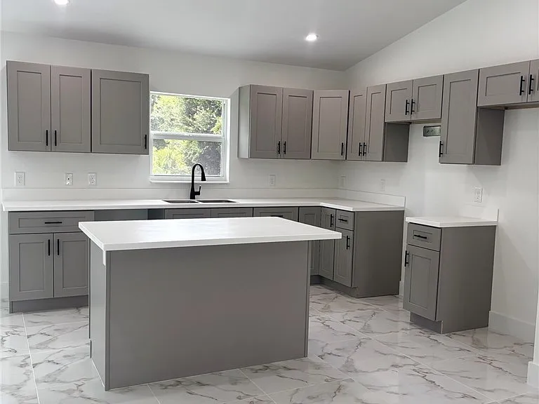 709 Ledge St — Photo 23