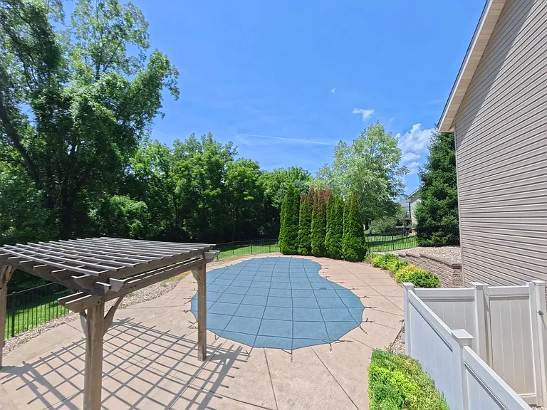 308 Windsor Forrest Rd — Photo 6