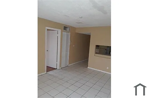 1628 NW 11th St Photo 1