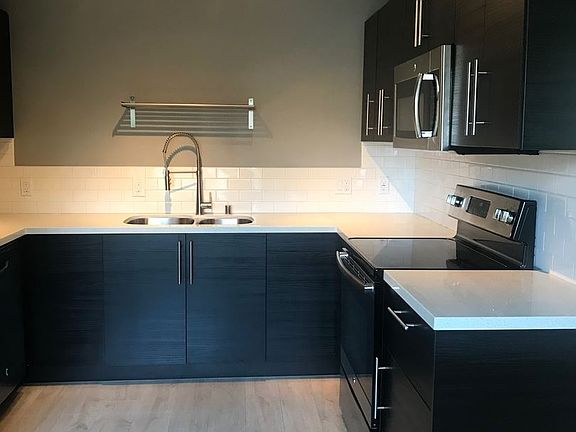 5th image of 4647 Alabama St APT 8