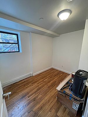 2nd image of 2565 12th St #7