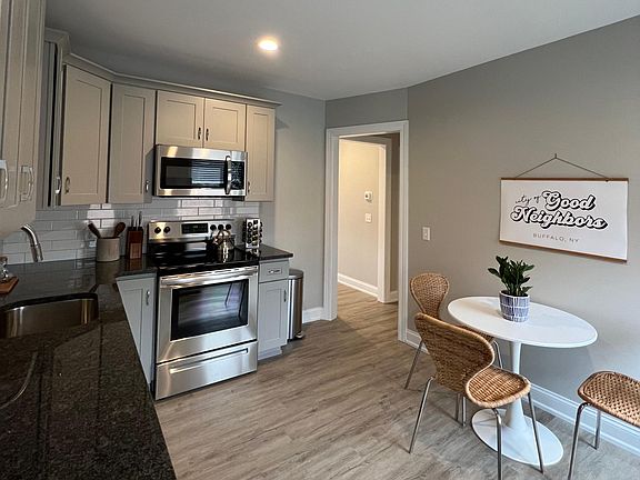 5th image of 353 Plymouth Ave #4