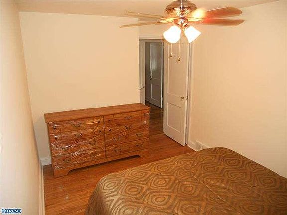 5th image of 7340 Woodbine Ave