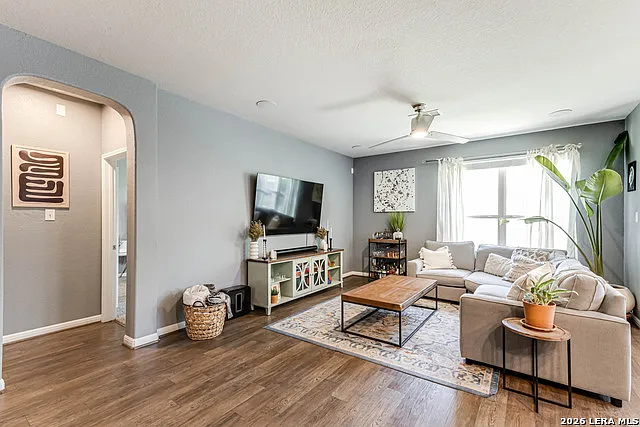 1802 Ayleth Ave — Photo 6