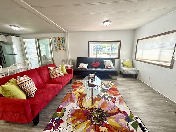 4th image of 6931 Terry Lee Dr