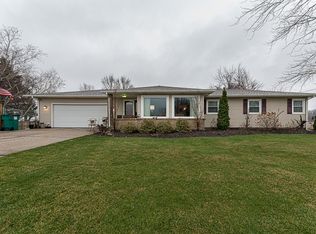 10009 Wolf Rd, Geneseo, IL 61254