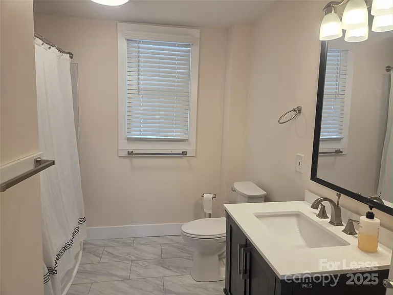 238 S Main St — Photo 17