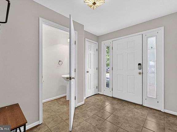 4th image of 9320 Garst Dr