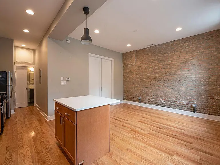 1651 S Throop St #1F — Photo 8