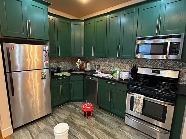 25 Fort Washington Ave APT 2F, New York, NY 10032