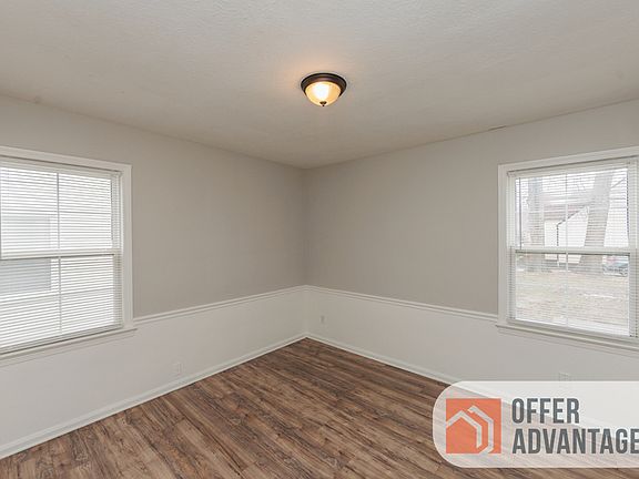 3rd image of 27241 Forestview Ave