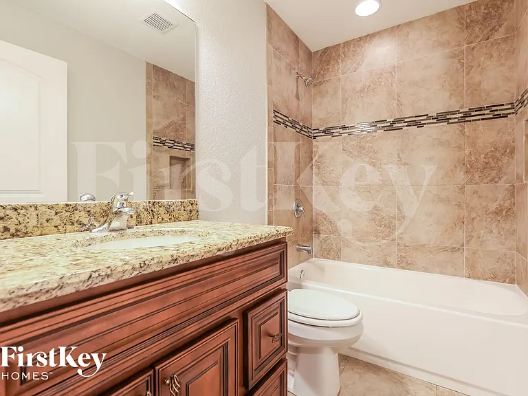 2267 Kamsler Ave — Photo 11