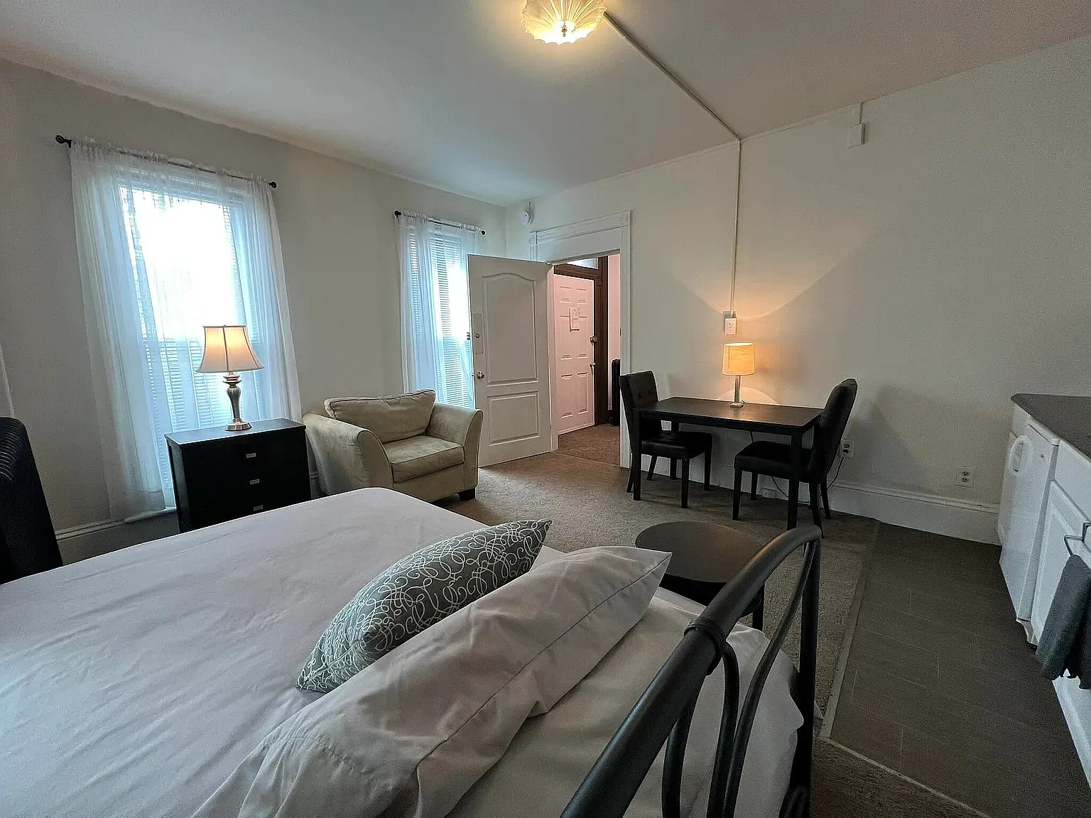 206 N Courtland St — Photo 1