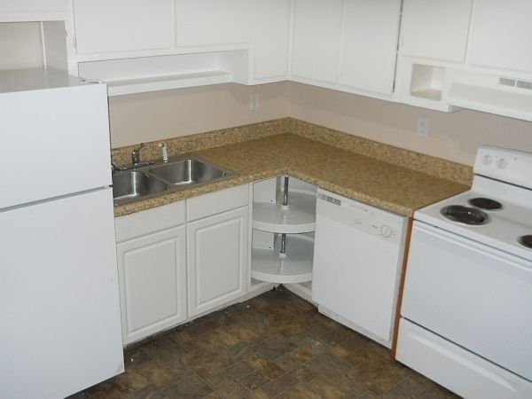 2nd image of 8224 Saxon Ct