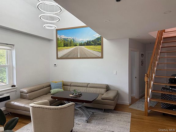4th image of 400 Mount Pleasant Ave APT 3C