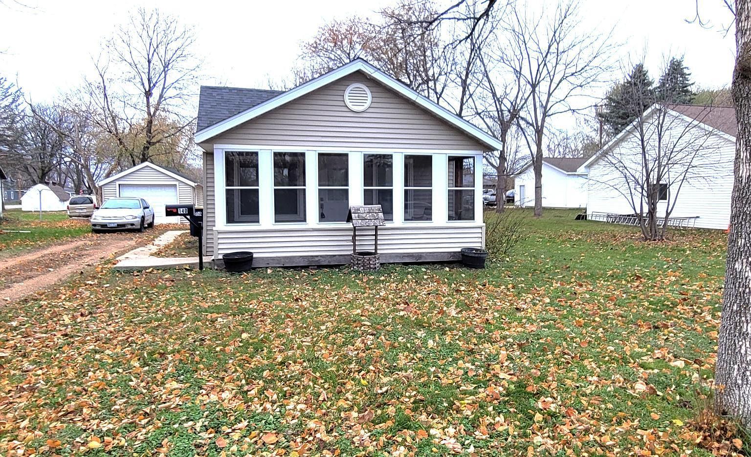 140 Grove St S, Belle Plaine, MN 56011 Zillow