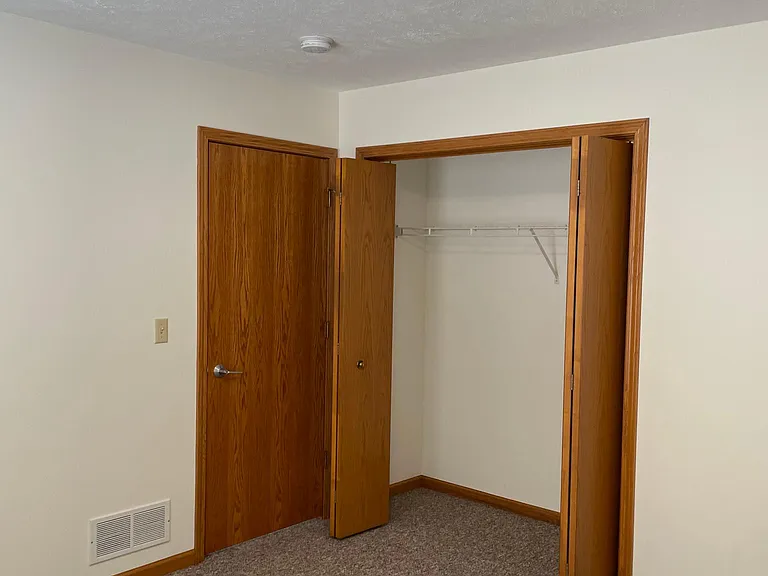 6855 Hanna Lake Ave SE — Photo 10