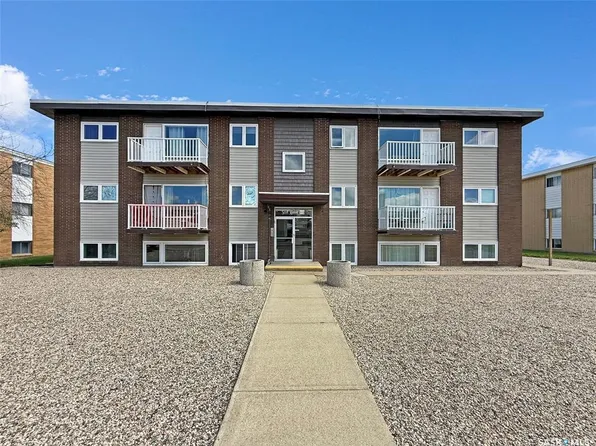 373 2nd AVENUE SE, Swift Current, SK S9H 3J5
