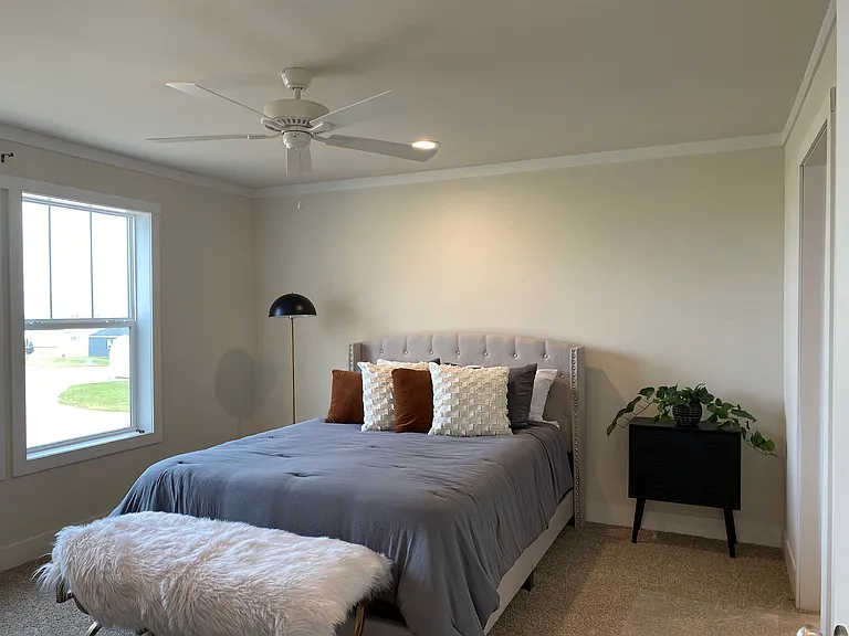 Newburg Meadows — Photo 38