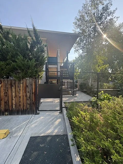 Park Lane Apartments