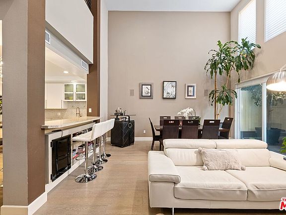 5th image of 11628 Chenault St APT 105