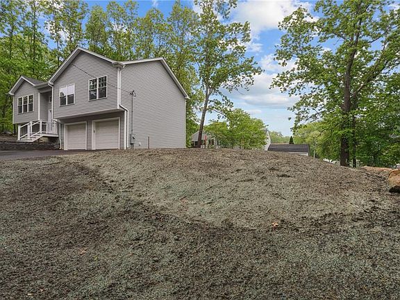 3rd image of 10 Mascio Dr