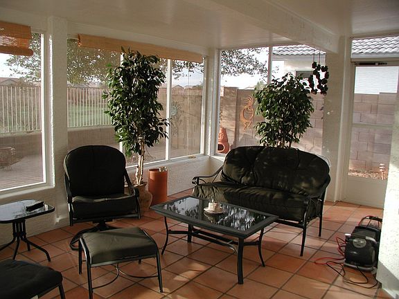 Arizona screened room with views of the Number One fairway!