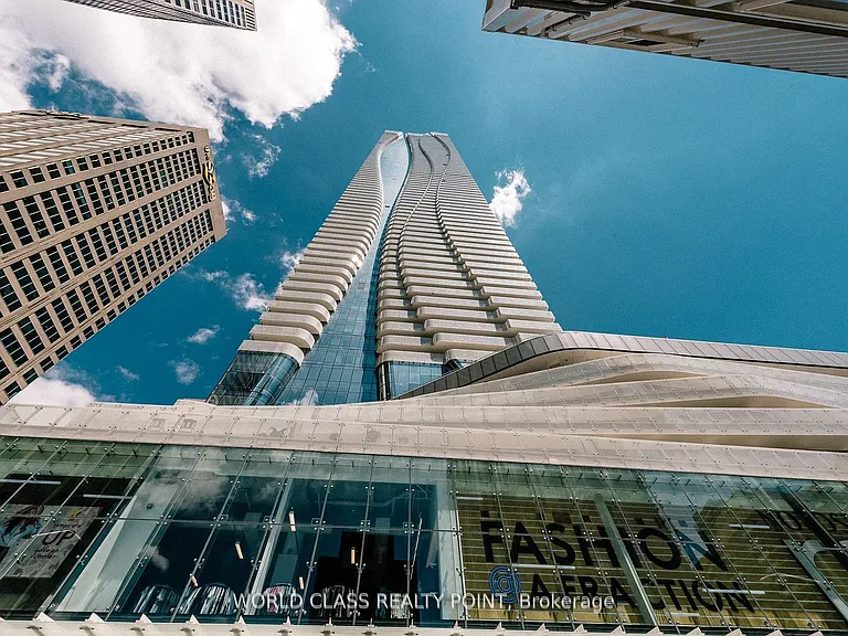 1 Bloor St E #1511 — Photo 39